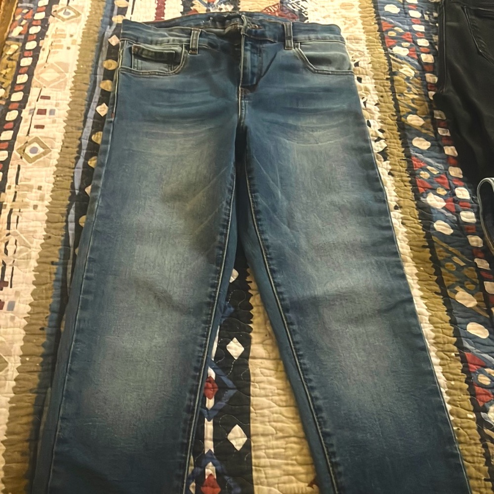 Brand:Lucky & Blessed. Size:0. Lighter on the thighs. Fit like mom jeans.